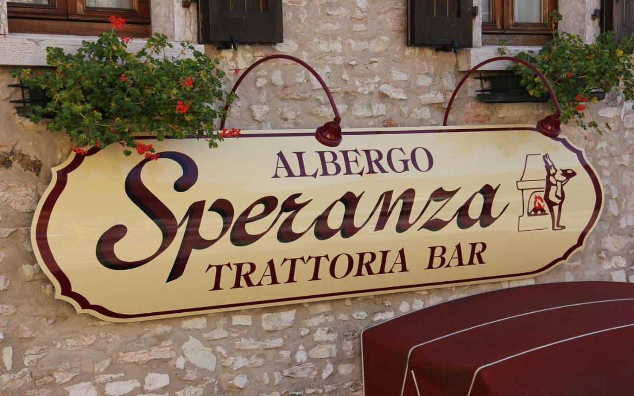 Albergo Speranza Spiazzi Di Monte Baldo Spiazzi Di Caprino エクステリア 写真